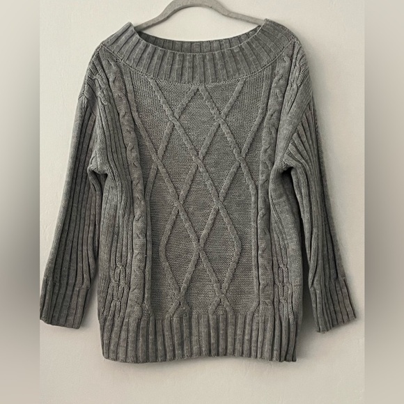 BB Dakota by Steve Madden Sweater - Picture 5 of 9